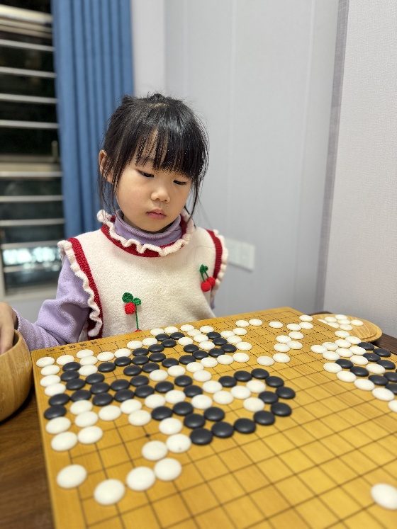 小棋手-罗钰涵_副本.jpg