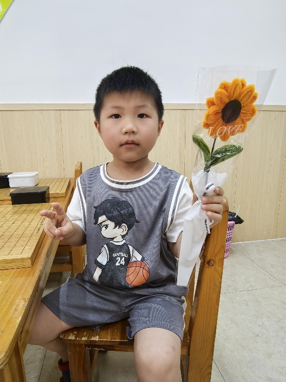 2、在本周的周末，我们迎来了一个非常重要的节日，是关于我们伟大美丽的妈妈们的节日——”母亲节“_副本.jpg