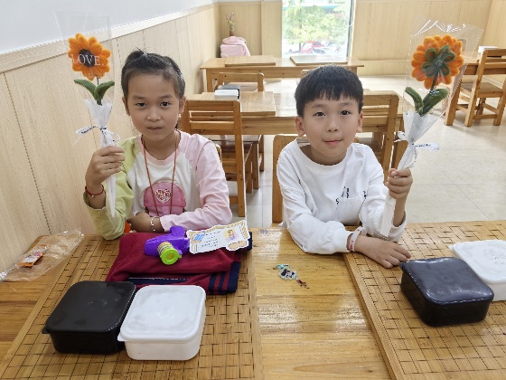 3、为了这个重要的节日，棋院为妈妈们准备了一份小礼物_副本.jpg